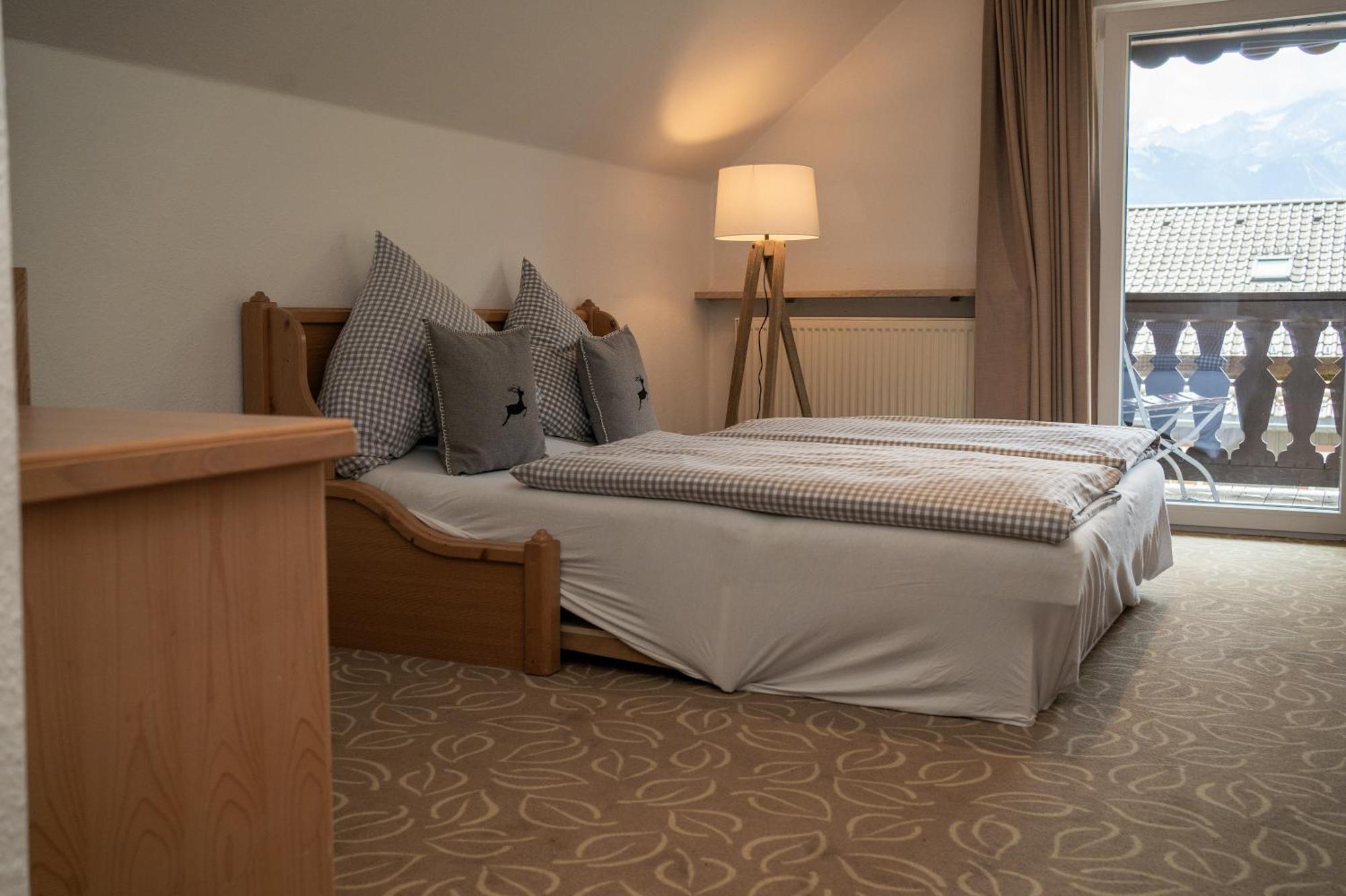 Hotel Gasthof Alter Wirt Farchant Extérieur photo